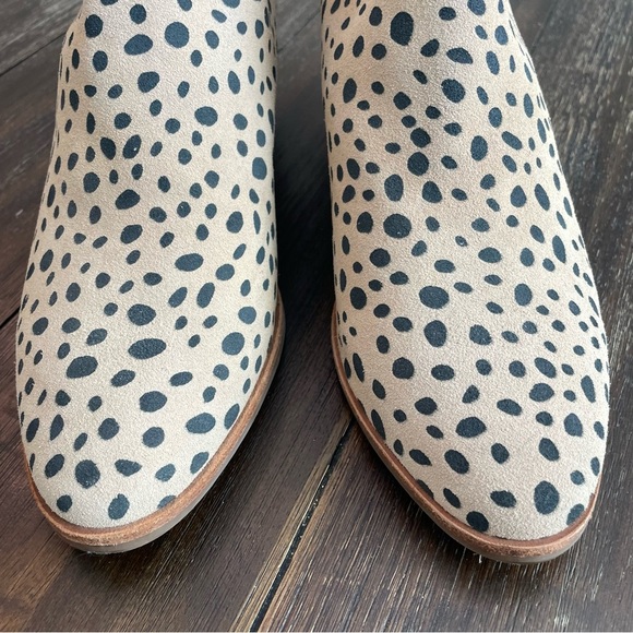 Dolce Vita Suede Cheetah Print Almond Toe Booties Women’s Size 8.5 - Picture 2 of 7